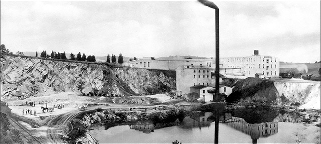 Black and White photo of Ehret Magnesia Manufacturing Company