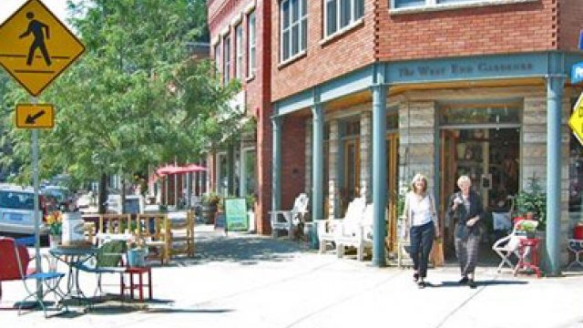 Store on the corner of Eighth and Pearl in Boulder, CO