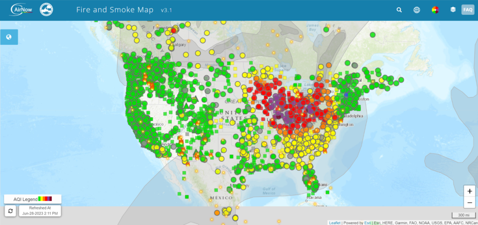 Fire and Smoke Map image depicting air quality across the U.S. and some parts of Mexico and Canada.