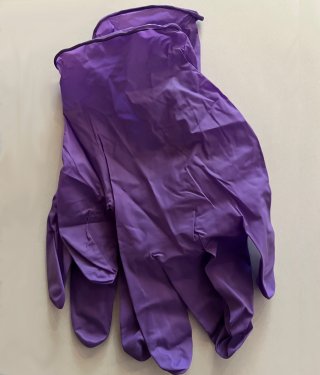 purple nitrile gloves